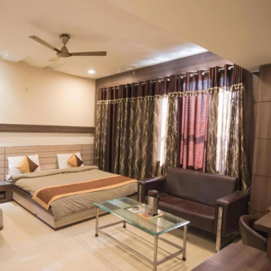 Brij Palace Hotel Bhopal Exterior photo