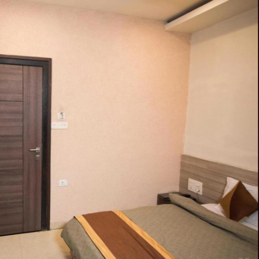 Brij Palace Hotel Bhopal Exterior photo